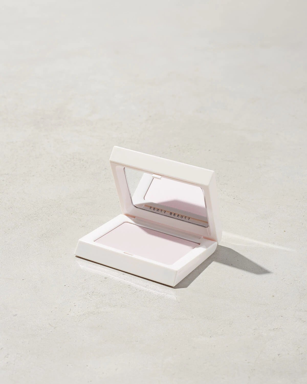 Fenty Beauty Invisimatte Blotting Powder