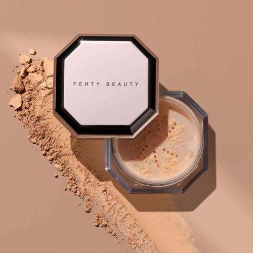 Fenty Beauty Set it Down Superfine Blurring Setting Powder