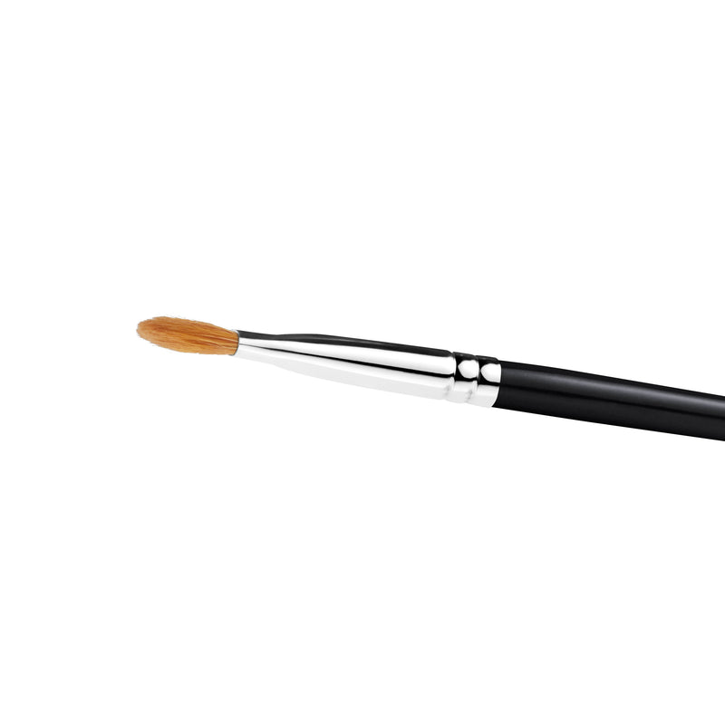 M·A·C  242 Synthetic Shader Brush