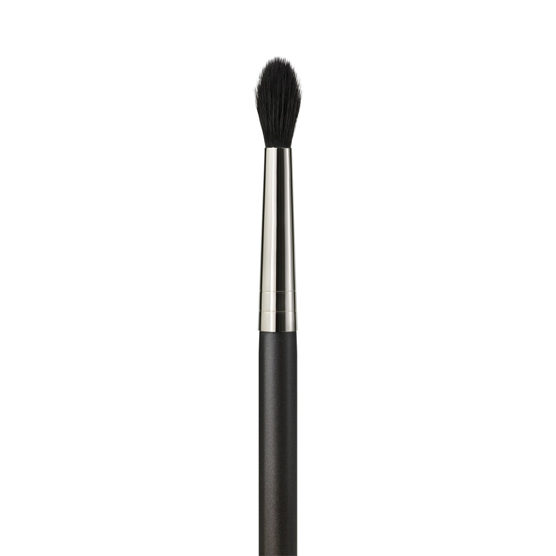 M·A·C  224 Synthetic Tapered Blending Brush