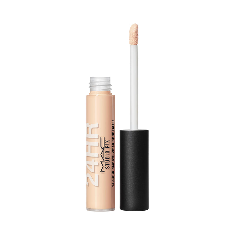 M·A·C Studio Fix 24-hour Smooth Wear Concealer