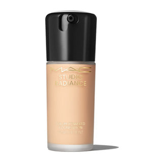 M·A·C Studio Radiance Serum-Powdered Foundation