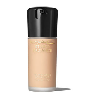 M·A·C Studio Radiance Serum-Powdered Foundation