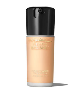 M·A·C Studio Radiance Serum-Powdered Foundation